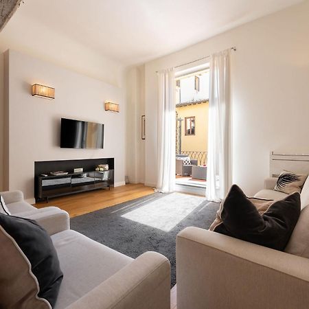Ta - One Bedroom Luxury Apartment In The Fashion District Florenţa Exterior foto